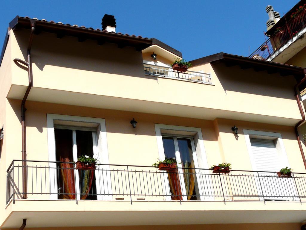 L'Albicocco Διαμέρισμα Dolceacqua Δωμάτιο φωτογραφία